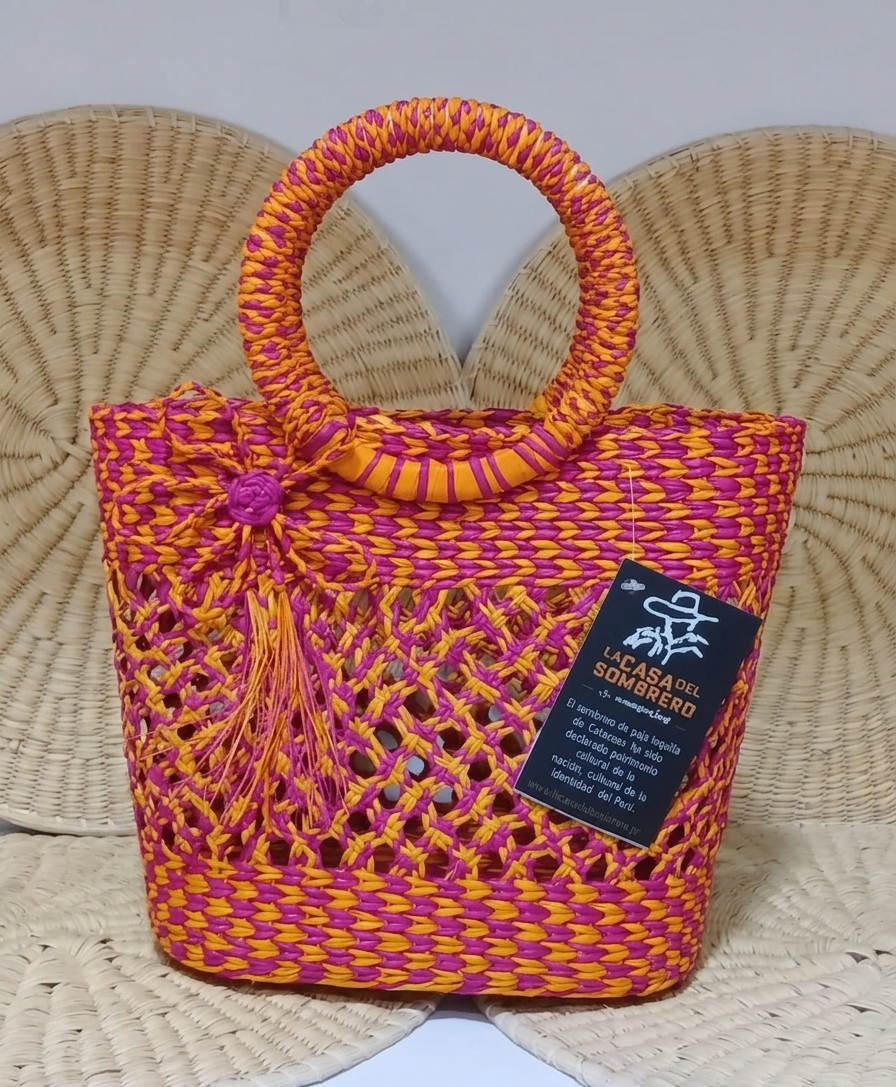 Gemini_Generated_Image_dvr1n4dvr1n4dvr1 CARTERA TIPO VASO PEQUEÑA CALADA EN EL CENTRO - CART022 - Imagen 1