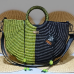 CARTERA MEDIA LUNA MEDIANA CON FORRO Y ASA LARGA - CART020